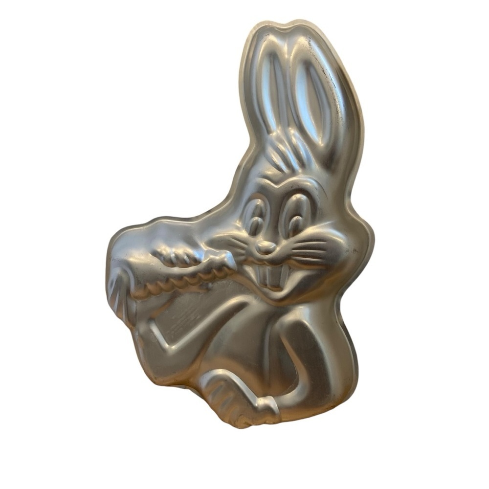 Vintage Wilton Bugs Bunny Cake Pan 1978 Warner Bros Aluminum Cartoon Bakeware 14